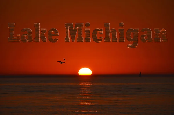 Sunsetting på lake michigan — Stockfoto