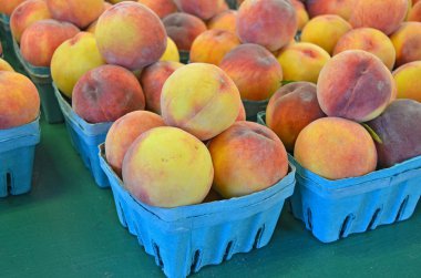 kutulara taze şeftali