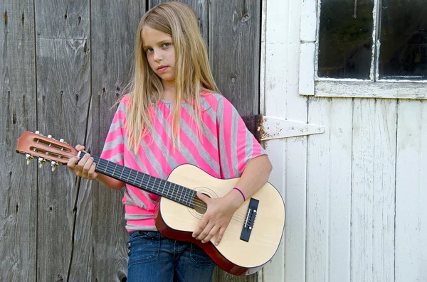 Girl with guitar — Stock Photo, Image