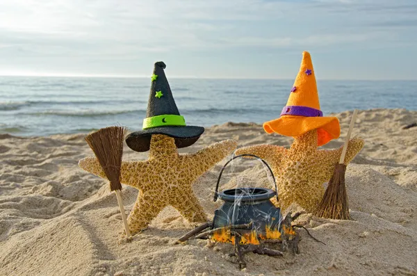 Halloween zeester op strand — Stockfoto