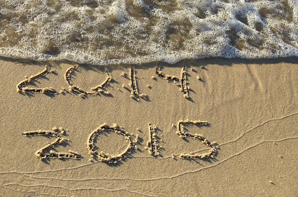 2015 Año nuevo en la arena de playa — Foto de Stock