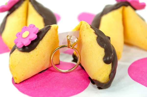Diamond ring with cookies — Stock Photo, Image