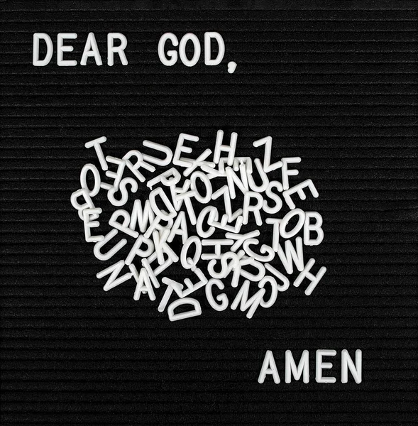 Prayer Scattered Plastic White Letters Black Felt Bulletin Board — Stockfoto