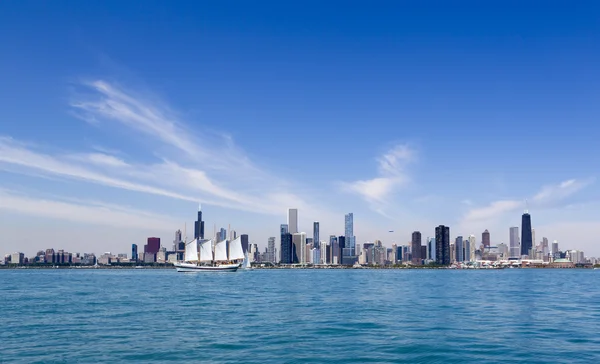 Lato panoramę chicago — Zdjęcie stockowe