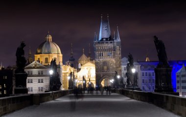 Charles bridge kış gecesi, prague, Çek Cumhuriyeti