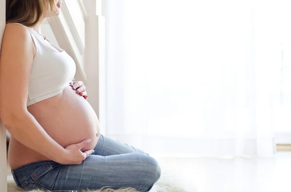 Embarazada —  Fotos de Stock