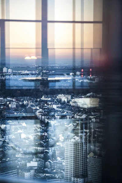 Stadtbild Durch Das Fenster Von Frankfurt Deutschland — Stockfoto