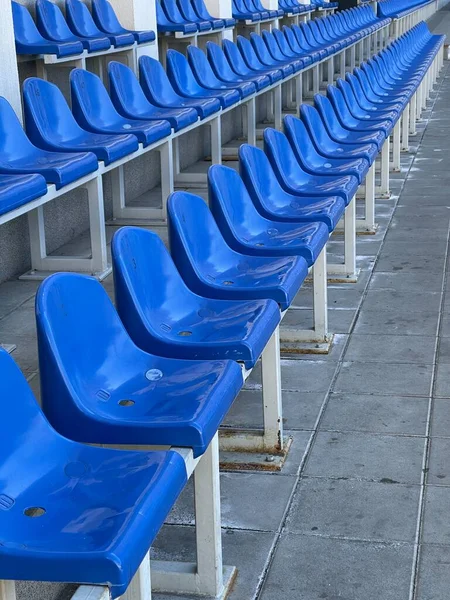 Tiro Vertical Recortado Assentos Estádio Vazios — Fotografia de Stock