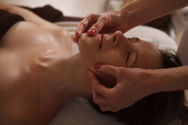 Close Middle Aged Woman Getting Wrinkle Face Massage Spa Professional — Stock Photo, Image