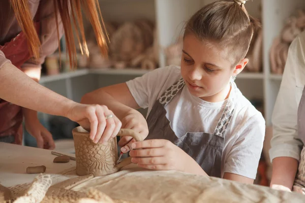 Close Young Boy Making Ceramic Mug Help Professional Potter Art — Stock Photo, Image