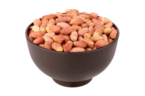 Cacahuètes décortiquées dans le bol — Photo
