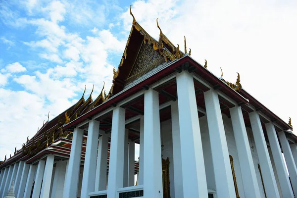 Gyönyörű Buddhista Templom Thaiföldön — Stock Fotó