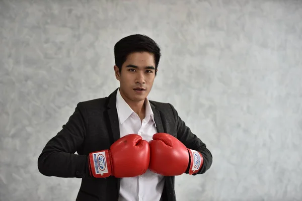 Homem Negócios Com Luvas Boxe Fundo Branco — Fotografia de Stock