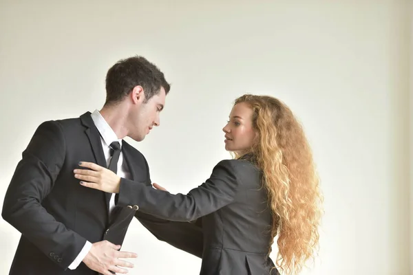 Mujer Hombre Desgaste Formal Abrazos Asunto Lugar Trabajo —  Fotos de Stock