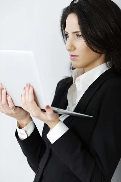 Woman working on laptop — Stock Photo, Image