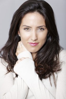 Güzel bir kadının portresi