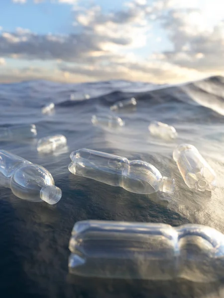 在海洋上漂浮的多瓶塑料瓶被丢弃 破坏了生态系统 — 图库照片