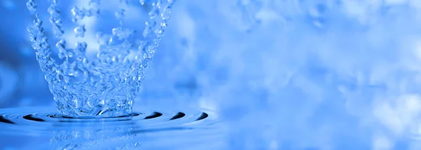 Macro Waterdruppels Raken Een Poel Water Renderen — Stockfoto