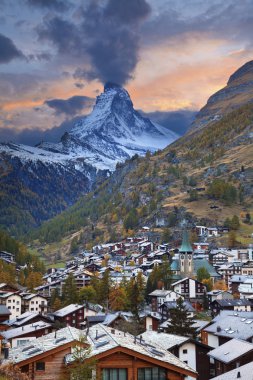 Zermatt ve matterhorn.