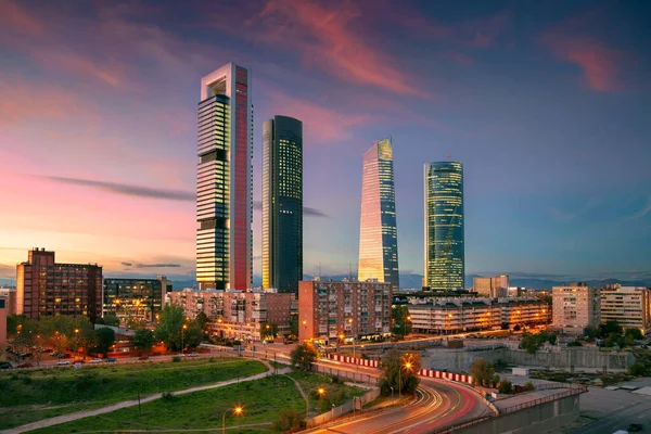 Madrid Spanien Cityscape Bild Finansdistriktet Madrid Spanien Med Moderna Skyskrapor — Stockfoto