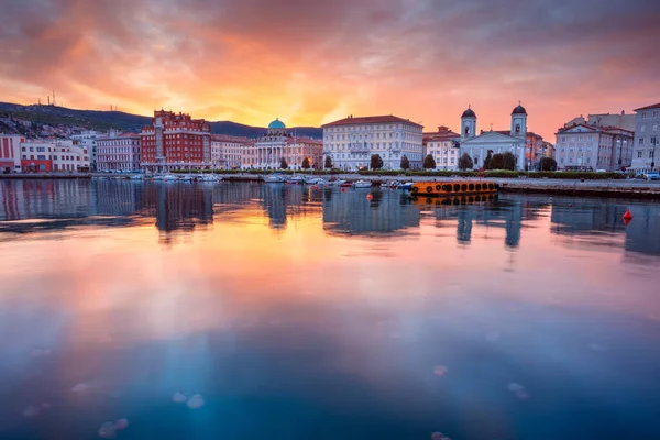 Trieste Italy Cityscape Image Downtown Trieste Italy Dramatic Sunrise — 스톡 사진