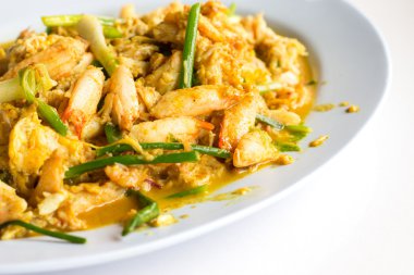 Köri soslu kızartılmış Yengeç