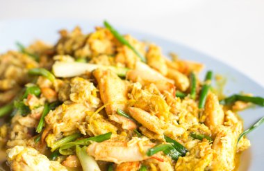 closeup kızartılmış Yengeç curry ile