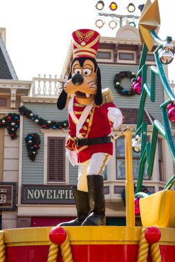 Goofy - Aralık 31: yılbaşı yeni yıl festival 31 Aralık 2012 tarihinde disneyland, hong kong kutlamak.