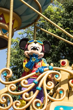 Miki Fare parade: yılbaşı yeni yıl festival 31 Aralık 2012 tarihinde disneyland, hong kong kutlamak.