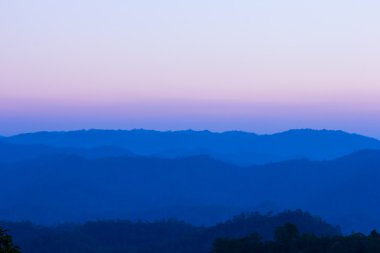 alacakaranlık gökyüzünü mountain View chiang dao, Tayland