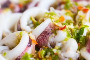 limon sosu ile baharatlı biber kalamar Buhar