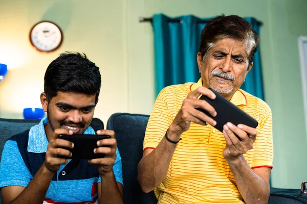 Excited Father Son Playing Video Game Mobile Phone Home While — 스톡 사진