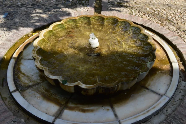 Mała fontanna — Zdjęcie stockowe
