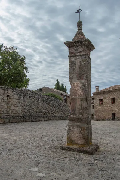 Старый Каменный Столб Площади Мединасели Провинция Сория Испания — стоковое фото