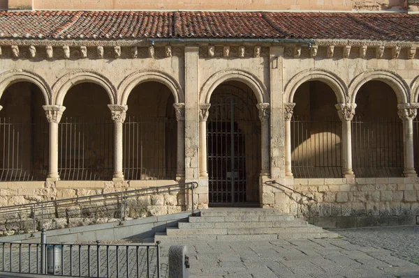 Atrium Entrée Avec Arches Romanes Église San Millan Ségovie Espagne — Photo