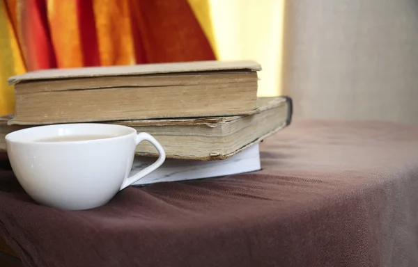 Bücher lesen — Stockfoto