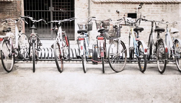 Bild im Grunge-Stil, Fahrräder — Stockfoto