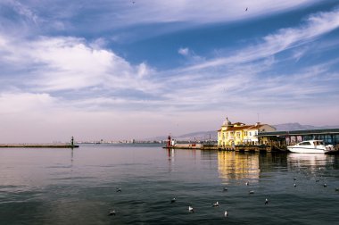 İzmir.