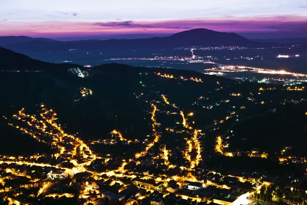 Wgląd nocy Brasov — Zdjęcie stockowe