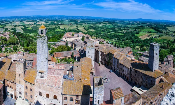 Aerial view from Tuscan City of San Gimignano, Tuscany, Italy — Stock Photo, Image