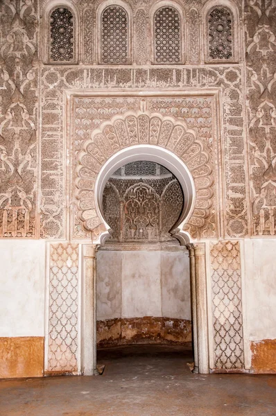 Ben Yusuf medreseler kapıda Marakeş, Fas — Stok fotoğraf