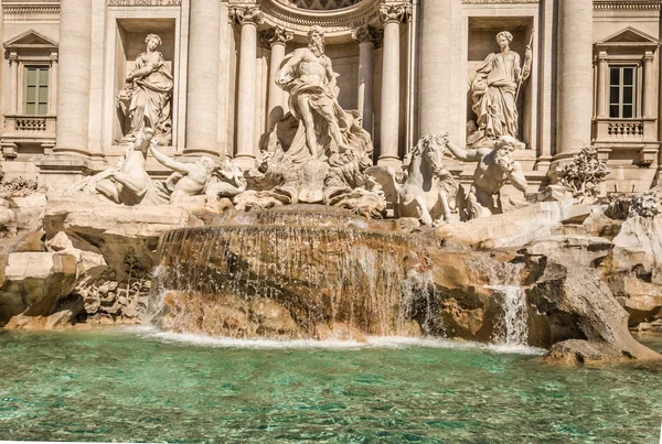 Trevi Fountain (Fontana di Trevi) in Rome, Italy — Stock Photo, Image