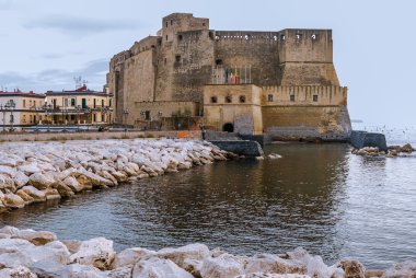 Castel dell'ovo (yumurta Kalesi) dan Napoli, İtalya