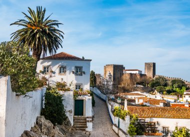 obidos, Portekiz içinde müstahkem duvar