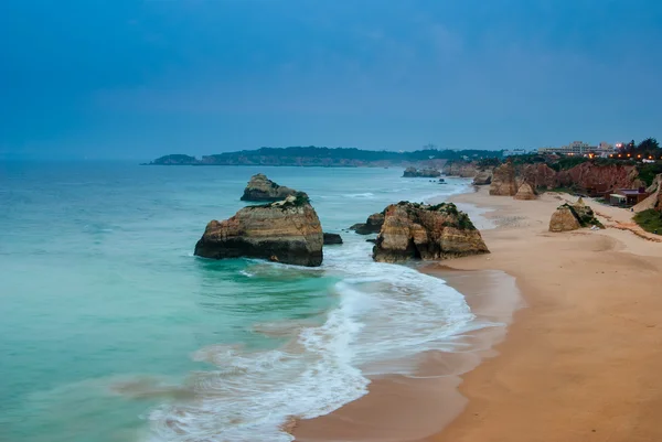 Praia da rocha w godzinach wieczornych — Zdjęcie stockowe