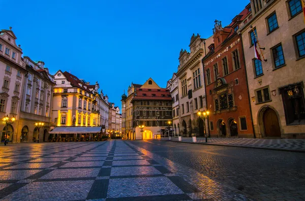 Noche, Plaza Staromestska, Plaza de la Ciudad Vieja, Praga — Foto de Stock