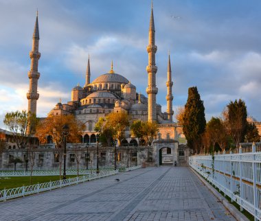 Blue Mosque, Istambul into sunrise lights clipart