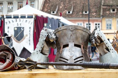 zırh ve silah Ortaçağ Festivali, brasov