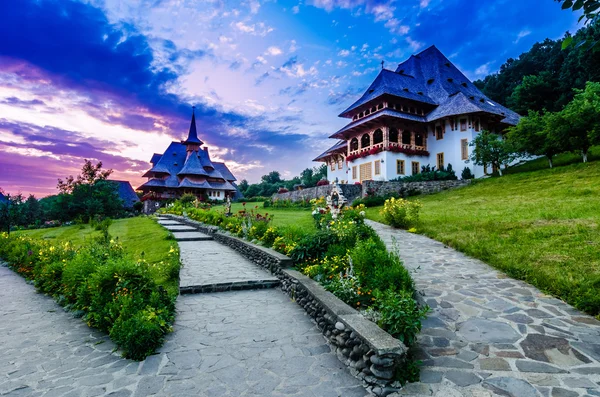 Barsana mosteiro complexo em Maramures Fotos De Bancos De Imagens