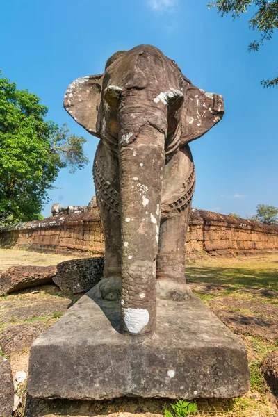 Estatua de elefante en East Mebon Part, Angkor —  Fotos de Stock